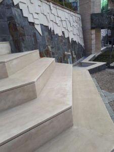 Scale esterno quarzite bianca