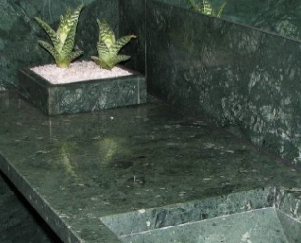 bagno in marmo Verde Guatemala