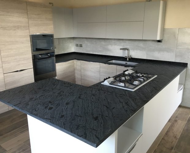 top cucina pietra quarzite
